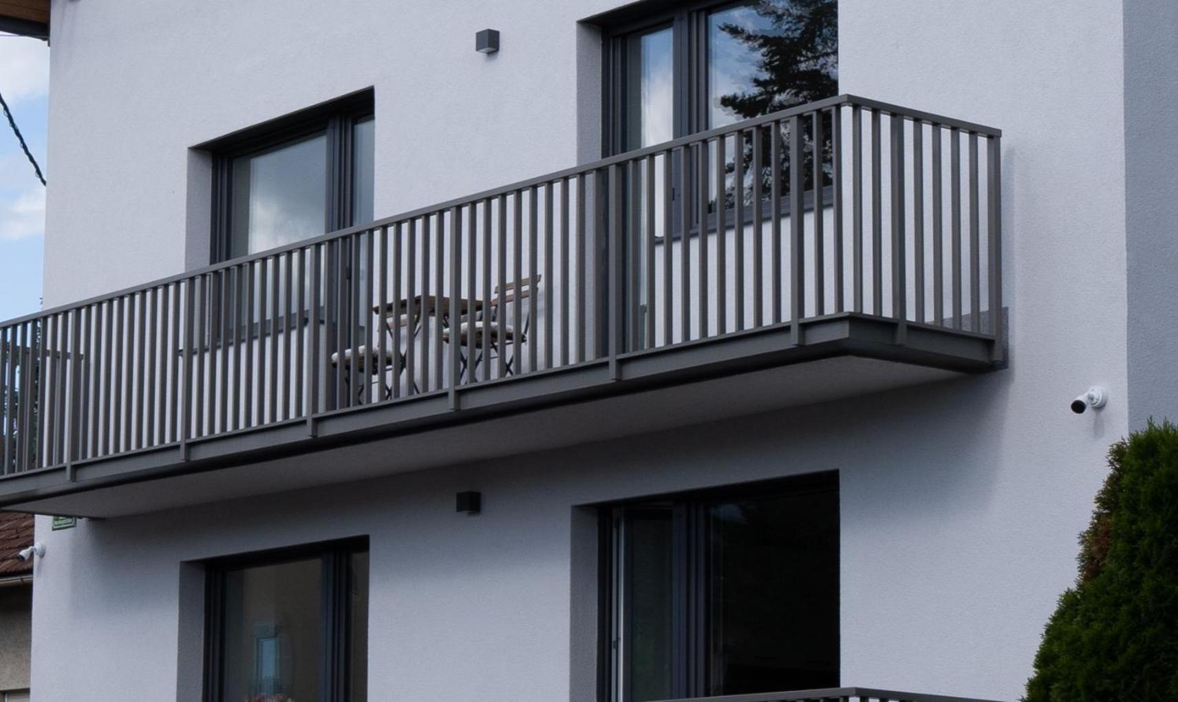 Residence Black&White Любляна Екстериор снимка