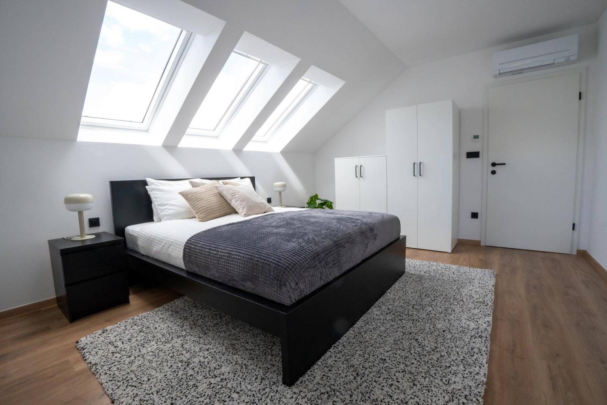 Residence Black&White Любляна Екстериор снимка